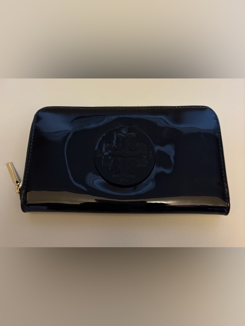 Tory Burch Black Patent Leather Wallet with Logo Medallion